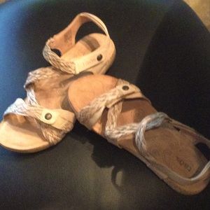Taos Newlie Sandals, New, Color-Cement, Size-Eur38 /US 7-7.5
